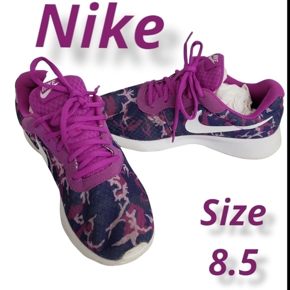 NIKE Walking Running Shoe Tanjun Print Purple & Pink 8.5 GUC - Picture 1 of 12
